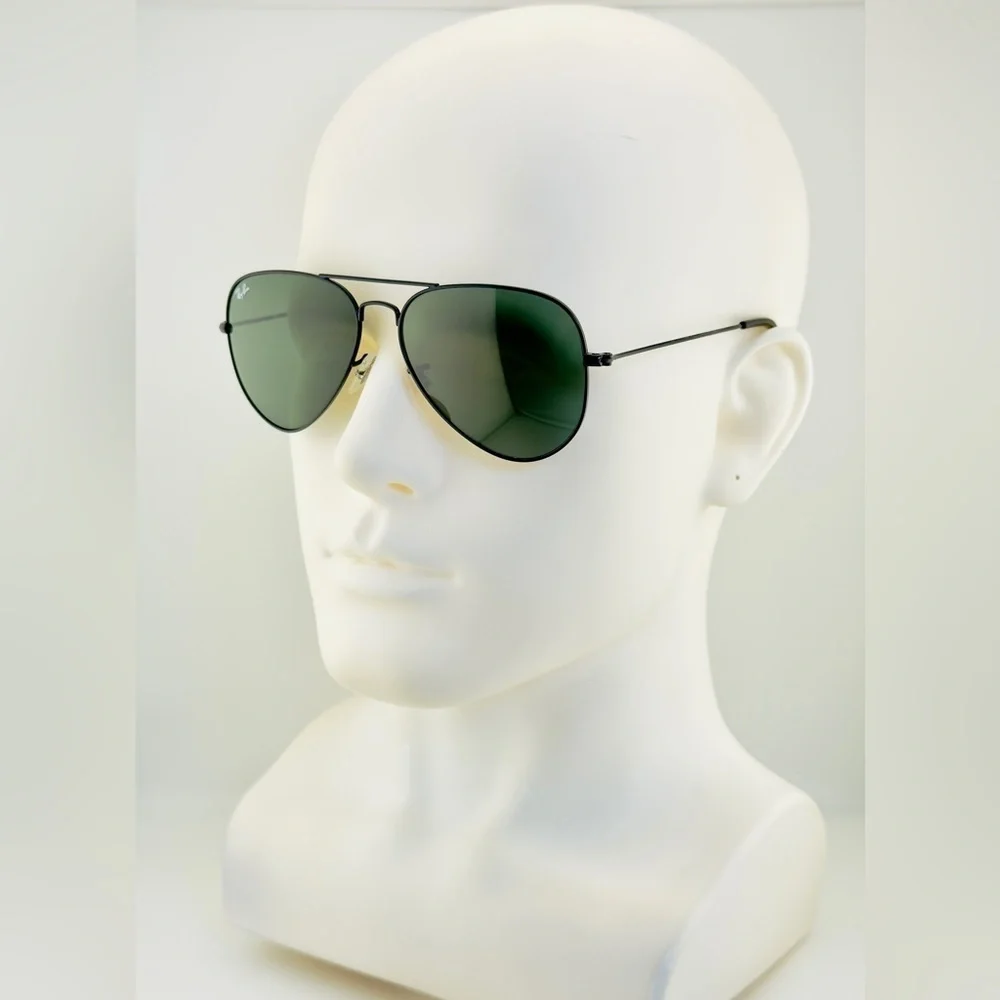 Ray-Ban Aviator Classic Sunglasses RB3025 Polished Black Frame with Green Lenses
